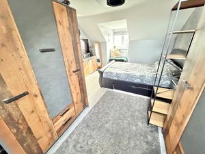 Standingwood Road Rossmore